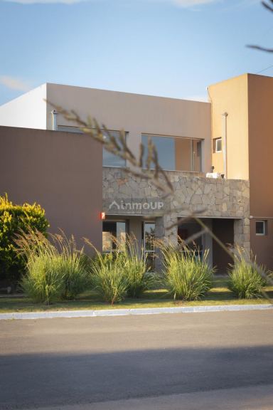 Terreno en Venta en Presidente Peron, G.B.A. Zona Sur