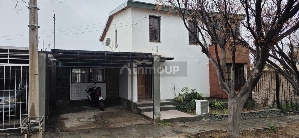 Godoy Cruz  calle Bolivar 3117 de Godoy Cruz