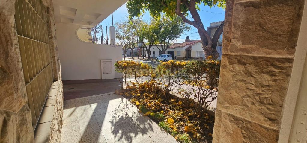 Casa en Alquiler en Godoy Cruz, Mendoza