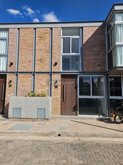 Duplex en Venta en Guaymallen, Mendoza