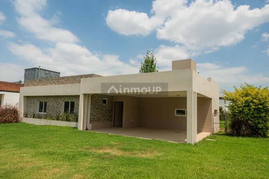 Casa en Venta en Yerba Buena, Tucuman