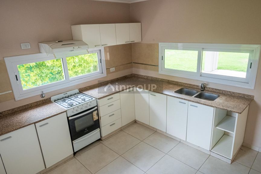 Casa en Venta en Yerba Buena, Tucuman