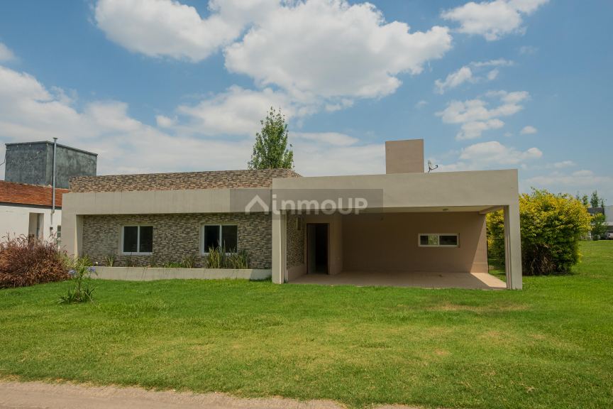 Casa en Venta en Yerba Buena, Tucuman