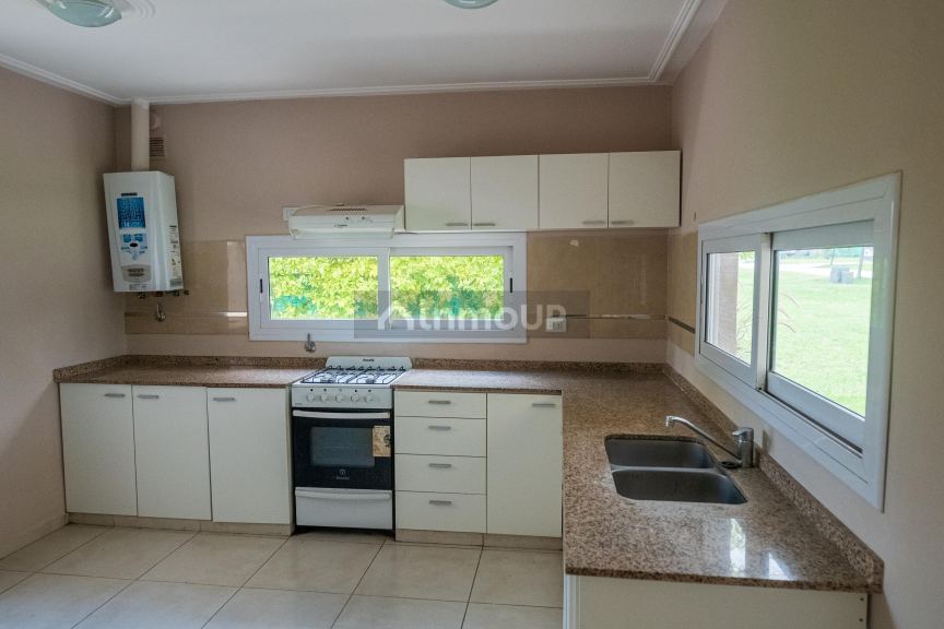Casa en Venta en Yerba Buena, Tucuman