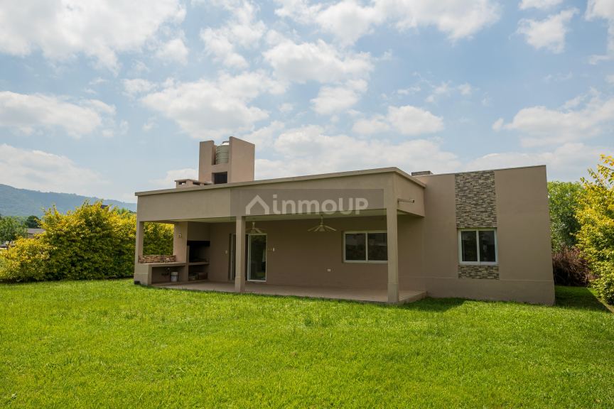 Casa en Venta en Yerba Buena, Tucuman