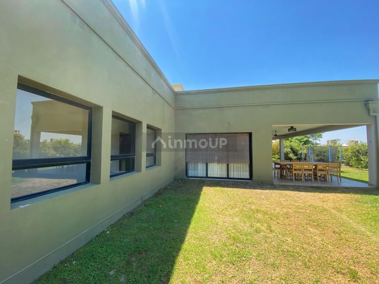Casa en Venta en Yerba Buena, Tucuman