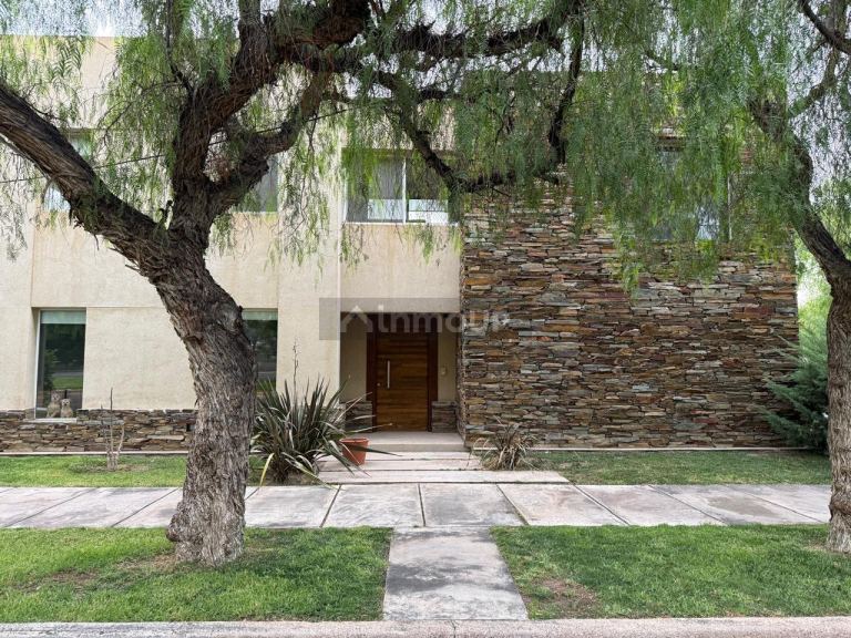 Casa en Venta en Capital, Mendoza