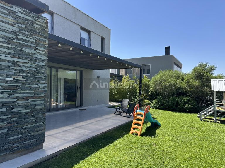Casa en Venta en Capital, Mendoza