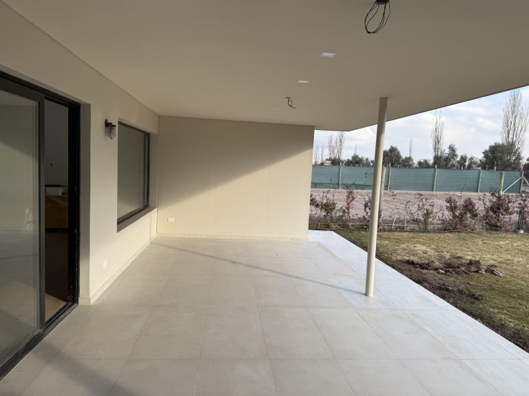Casa en Alquiler en Lujan de Cuyo, Mendoza