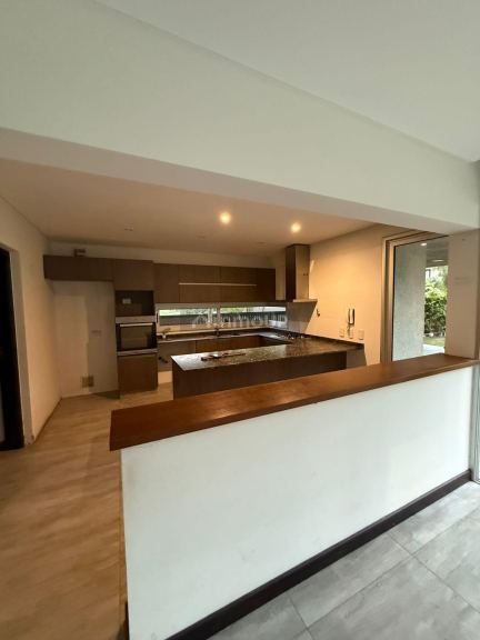 Casa en Alquiler en Lujan de Cuyo, Mendoza