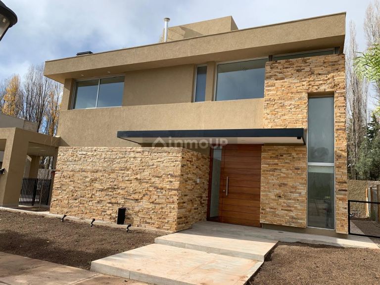 Casa en Alquiler en Lujan de Cuyo, Mendoza