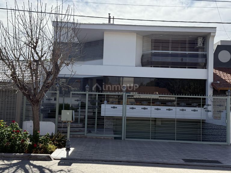 Casa en Venta en Guaymallen, Mendoza