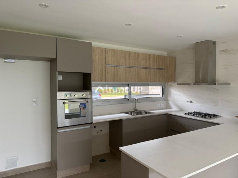 Casa en Alquiler en Lujan de Cuyo, Mendoza