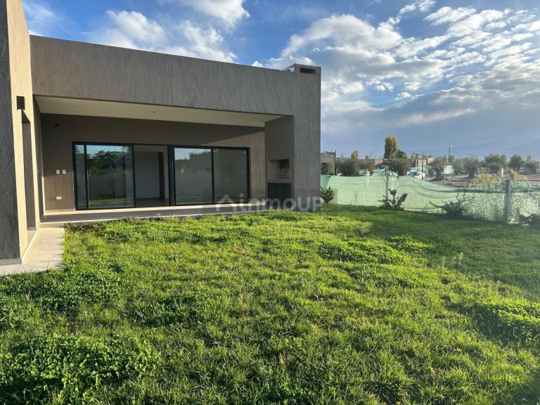 Casa en Alquiler en Maipu, Mendoza