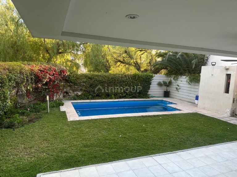 Casa en Alquiler en Capital, Mendoza