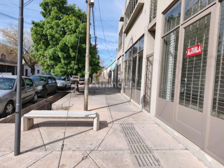 Local Comercial en Alquiler en Guaymallen, Mendoza