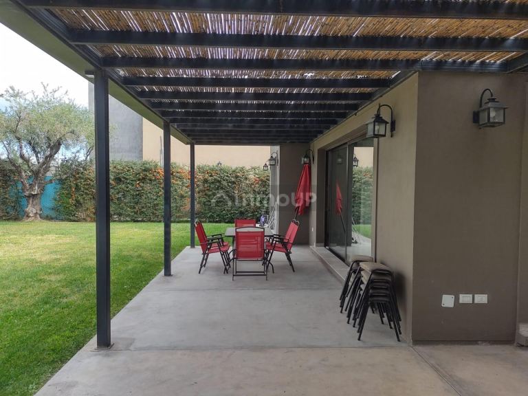 Casa en Venta en Maipu, Mendoza