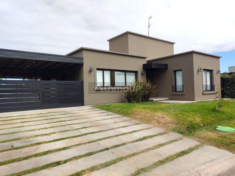 Casa en Venta en Maipu, Mendoza