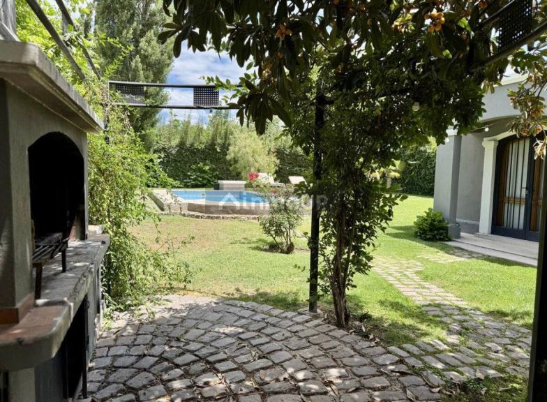 Casa en Venta en Lujan de Cuyo, Mendoza