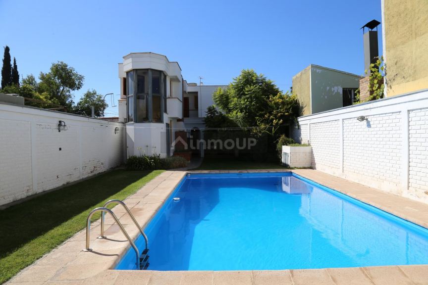 Casa en Venta en Lujan de Cuyo, Mendoza - USD 228.900 | Inmoup - 24