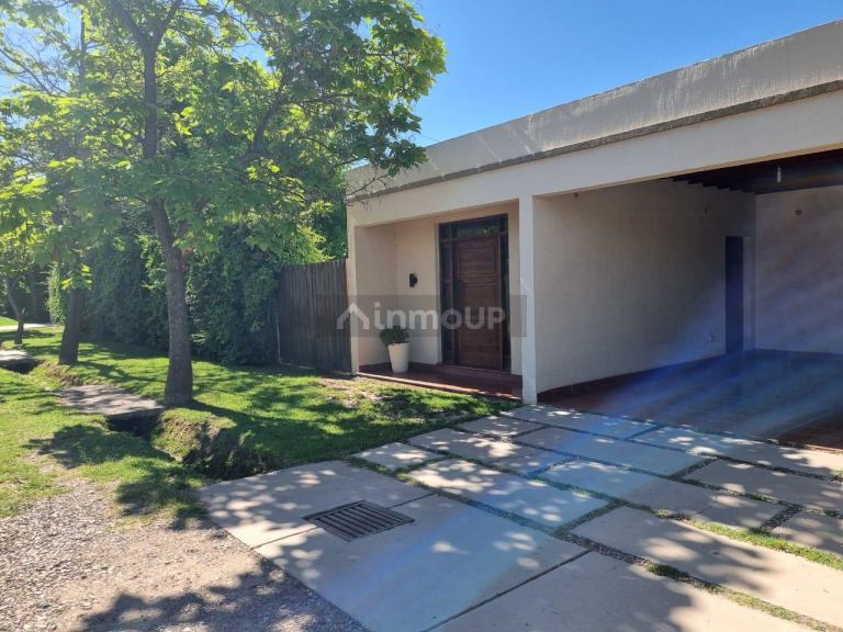 Casa en Alquiler en Maipu, Mendoza