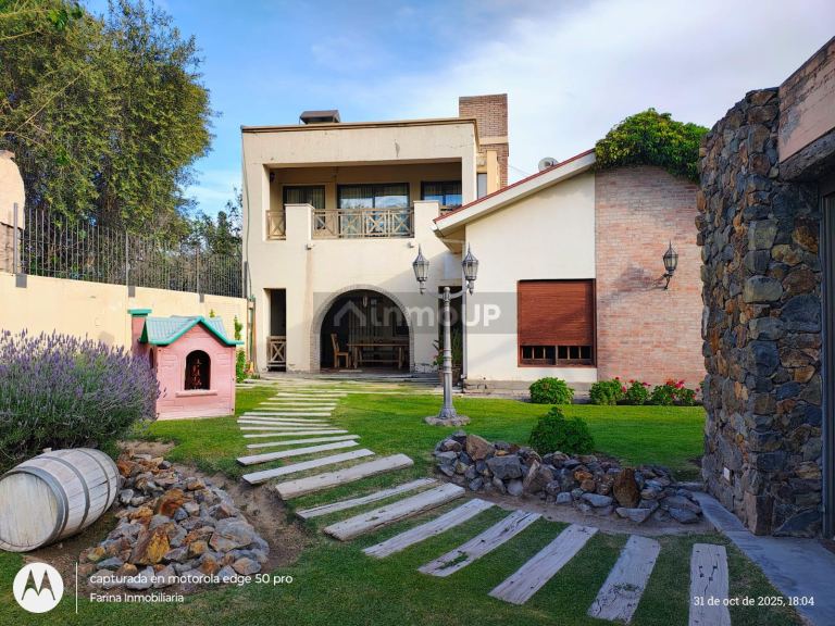 Casa en Venta en Rivadavia, Mendoza