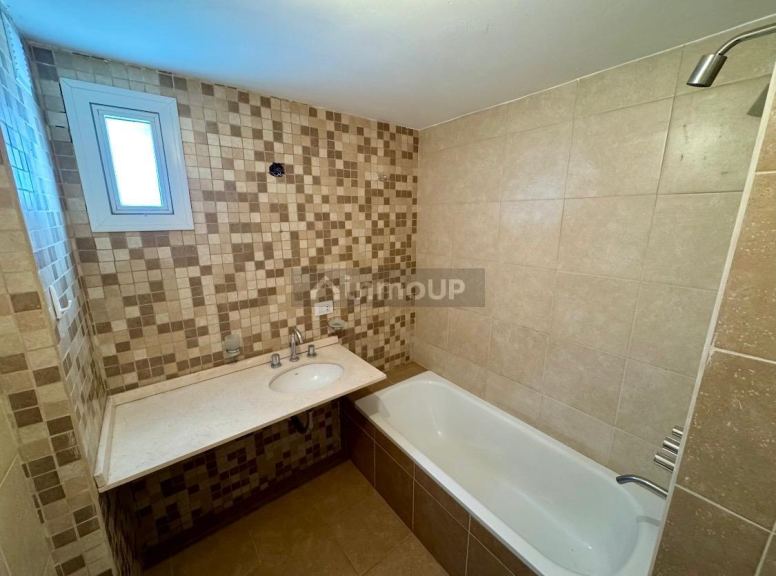 Departamento en Alquiler en Rosario, Santa Fe - $ 800.000 | Inmoup - 9