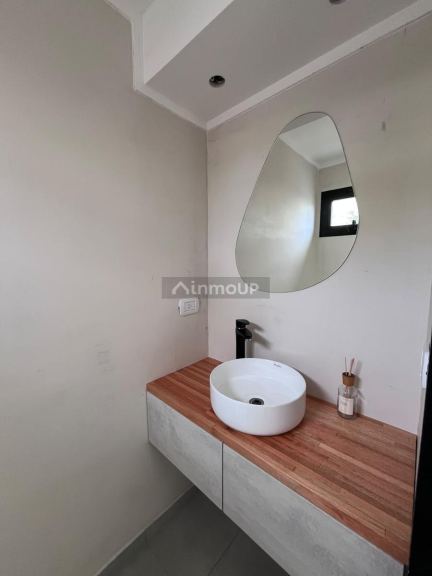 Casa en Alquiler en Rosario, Santa Fe