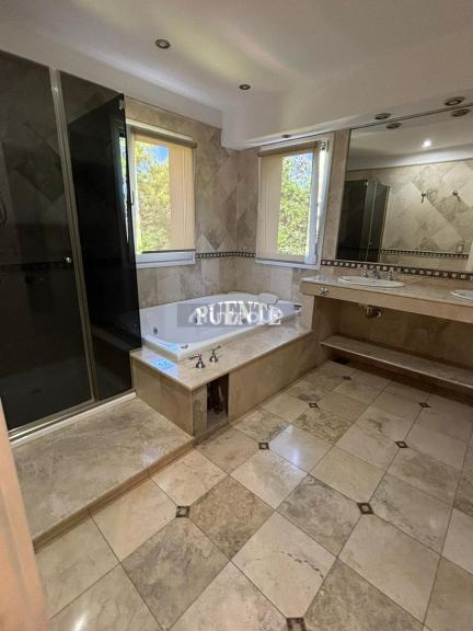 Casa en Venta en Esteban Echeverria, G.B.A. Zona Sur