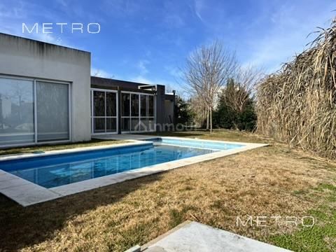 Casa en Alquiler en Escobar, G.B.A. Zona Norte