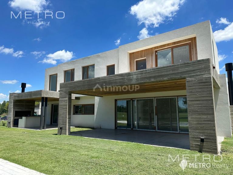 Casa en Venta en Pilar, G.B.A. Zona Norte