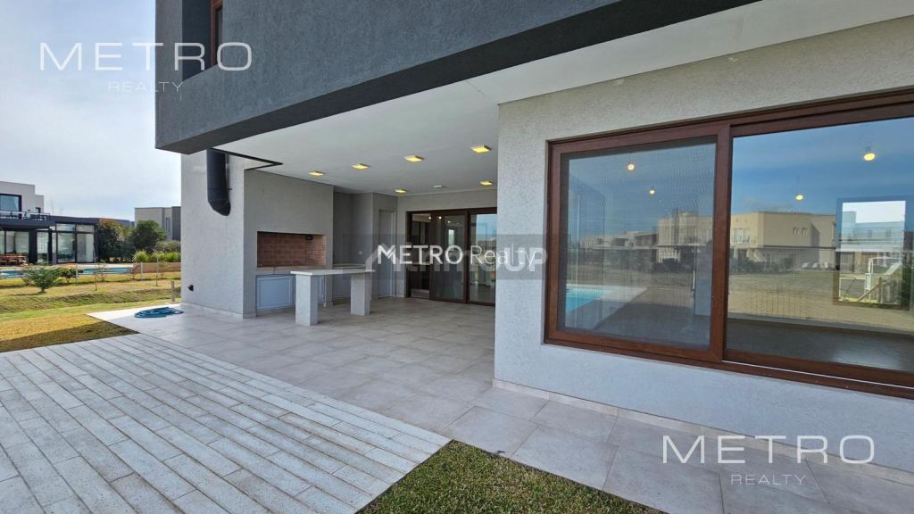 Casa en Venta en Ezeiza, G.B.A. Zona Sur