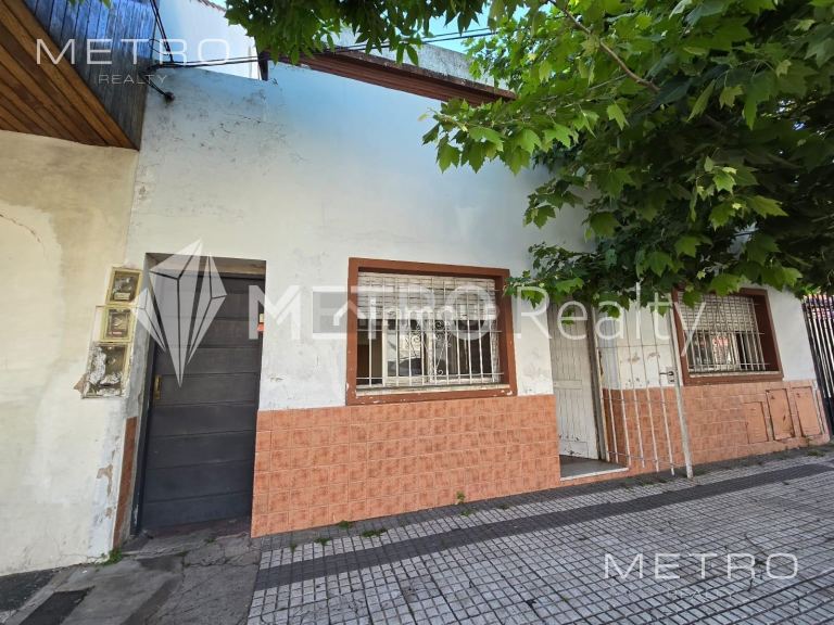 P H en Venta en Tres de Febrero, G.B.A. Zona Oeste
