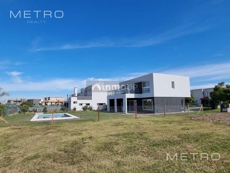 Casa en Alquiler en Escobar, G.B.A. Zona Norte