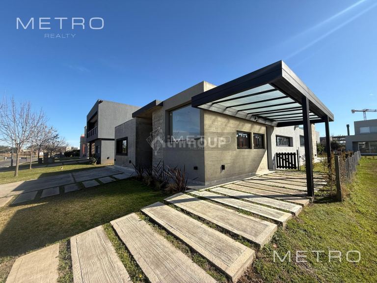 Casa en Venta en Escobar, G.B.A. Zona Norte