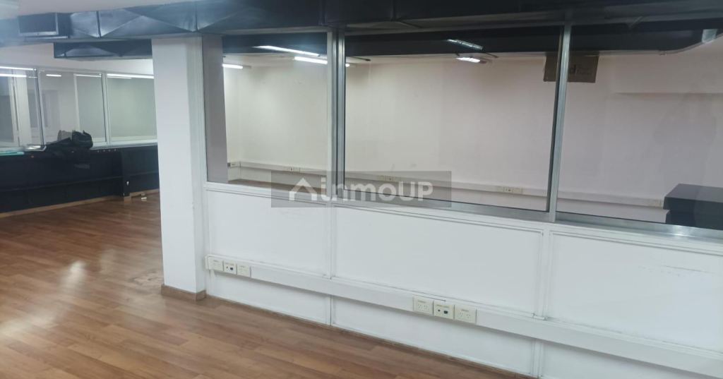 Local Comercial en Venta en Balvanera, Capital Federal