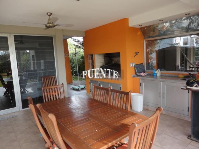 Casa en Venta en Esteban Echeverria, G.B.A. Zona Sur