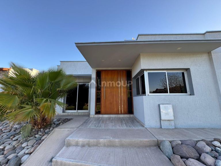 Casa en Venta en Guaymallen, Mendoza