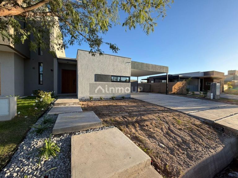 Casa en Alquiler en Maipu, Mendoza