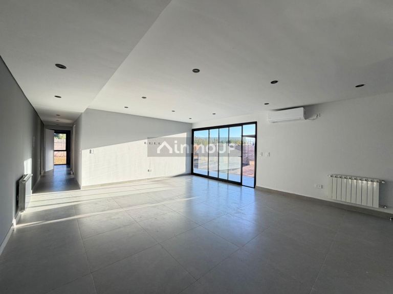 Casa en Alquiler en Maipu, Mendoza