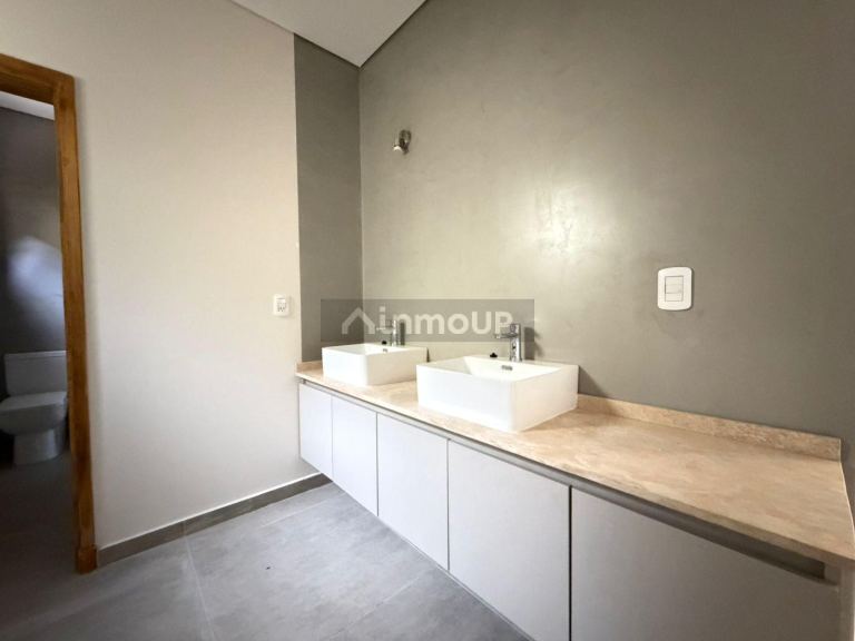 Casa en Venta en Maipu, Mendoza