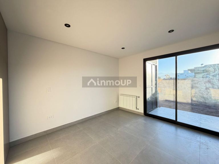 Casa en Alquiler en Maipu, Mendoza