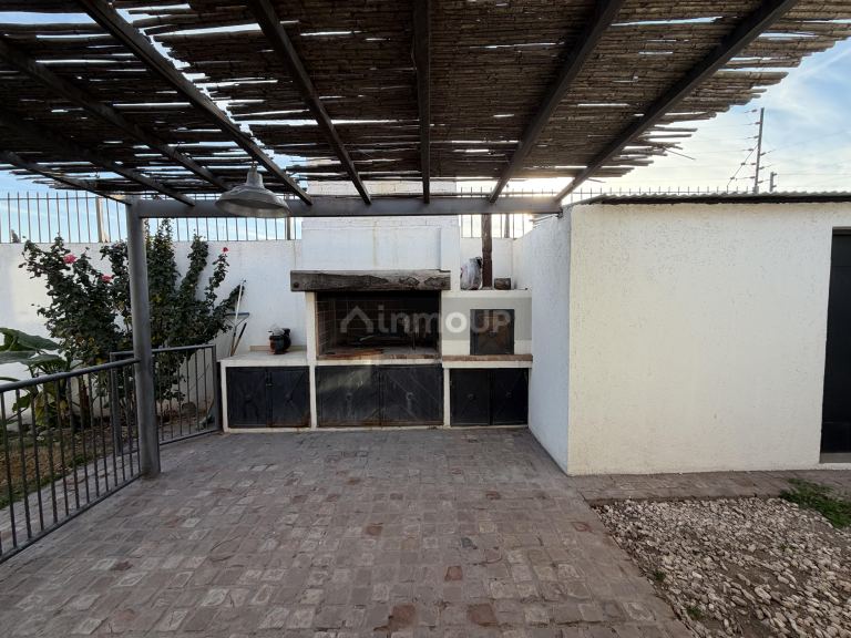 Casa en Venta en Guaymallen, Mendoza