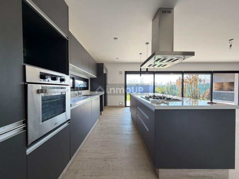 Casa en Alquiler en Maipu, Mendoza