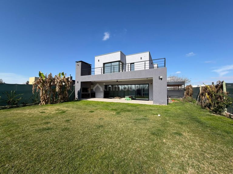 Casa en Alquiler en Maipu, Mendoza