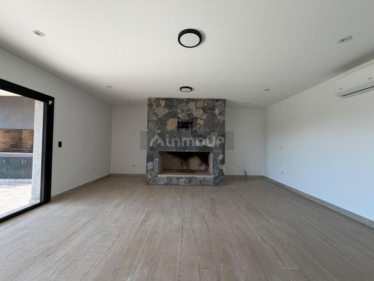 Casa en Alquiler en Maipu, Mendoza