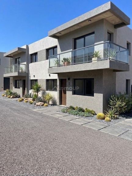 Duplex en Venta en Guaymallen, Mendoza