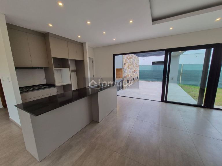 Casa en Venta en Lujan de Cuyo, Mendoza - USD 208.000 | Inmoup - 6