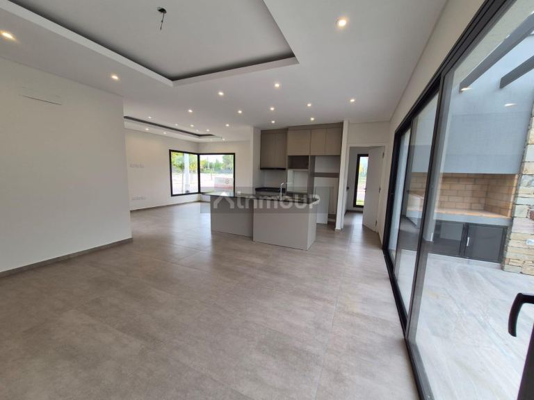 Casa en Venta en Lujan de Cuyo, Mendoza - USD 208.000 | Inmoup - 7