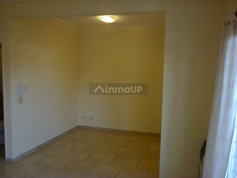 Departamento en Alquiler en Moron, G.B.A. Zona Oeste